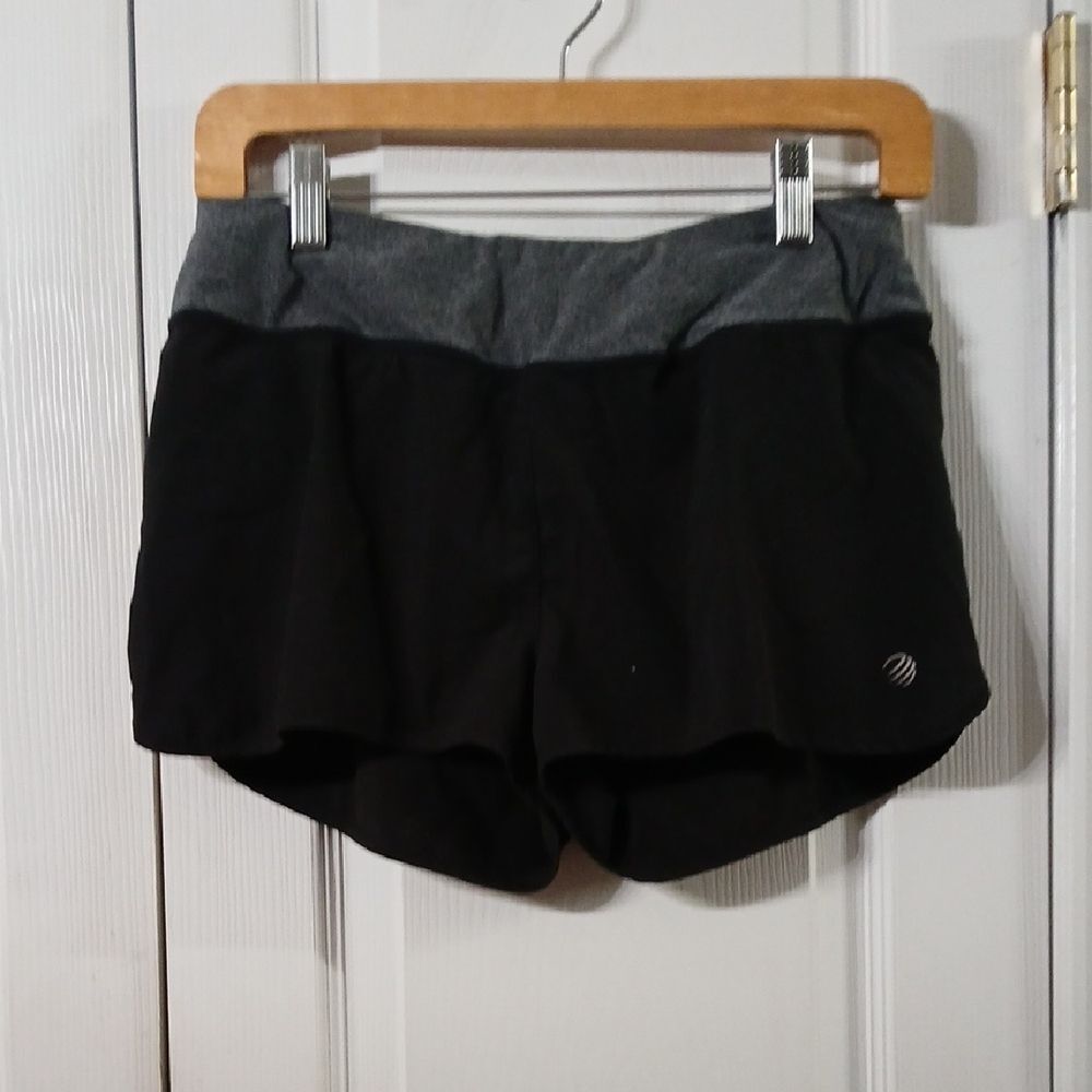 MPG Women's Black and Gray  workout running Shorts Sz S NWOT